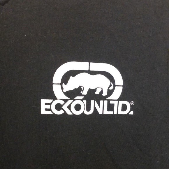 Ecko unlimited Vneck black Tshirt size small with chest logo - Picture 2 of 5